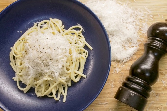 pippuri pasta pippurimylly pecorino romano de cecco