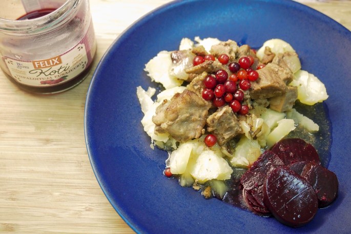 karjalan paisti ohje resepti felix punajuuri puolukka