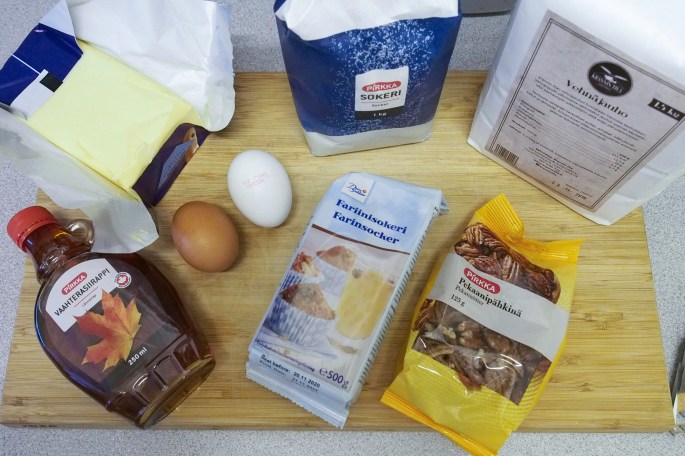 pekaanipähkinä piirakka piiras resepti vaahterasiirappi jälkiruoka