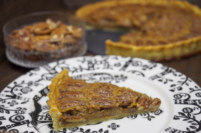 pekaanipähkinä piirakka piiras resepti vaahterasiirappi jälkiruoka Iittala Taika