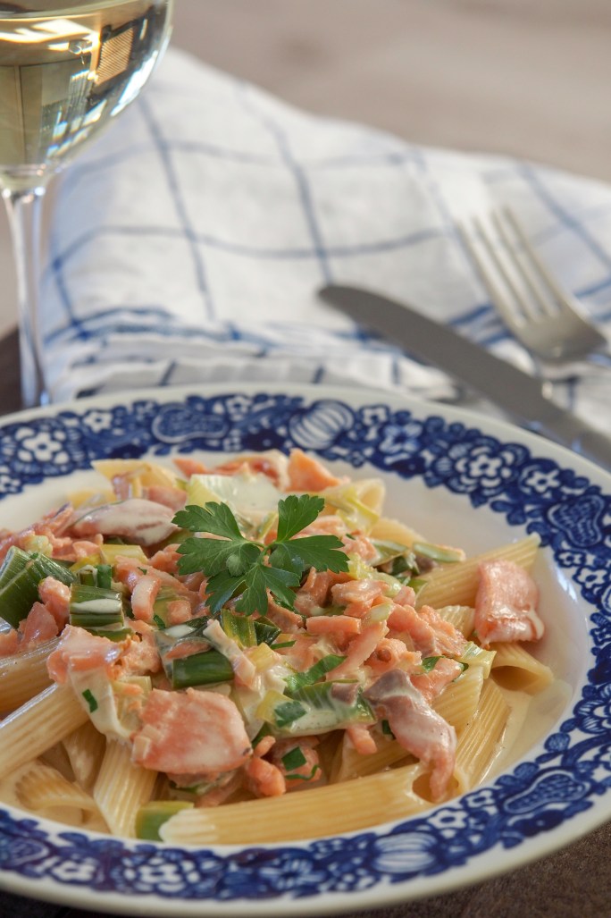 savulohi kylmäsavustettu pasta valkoviini kerma